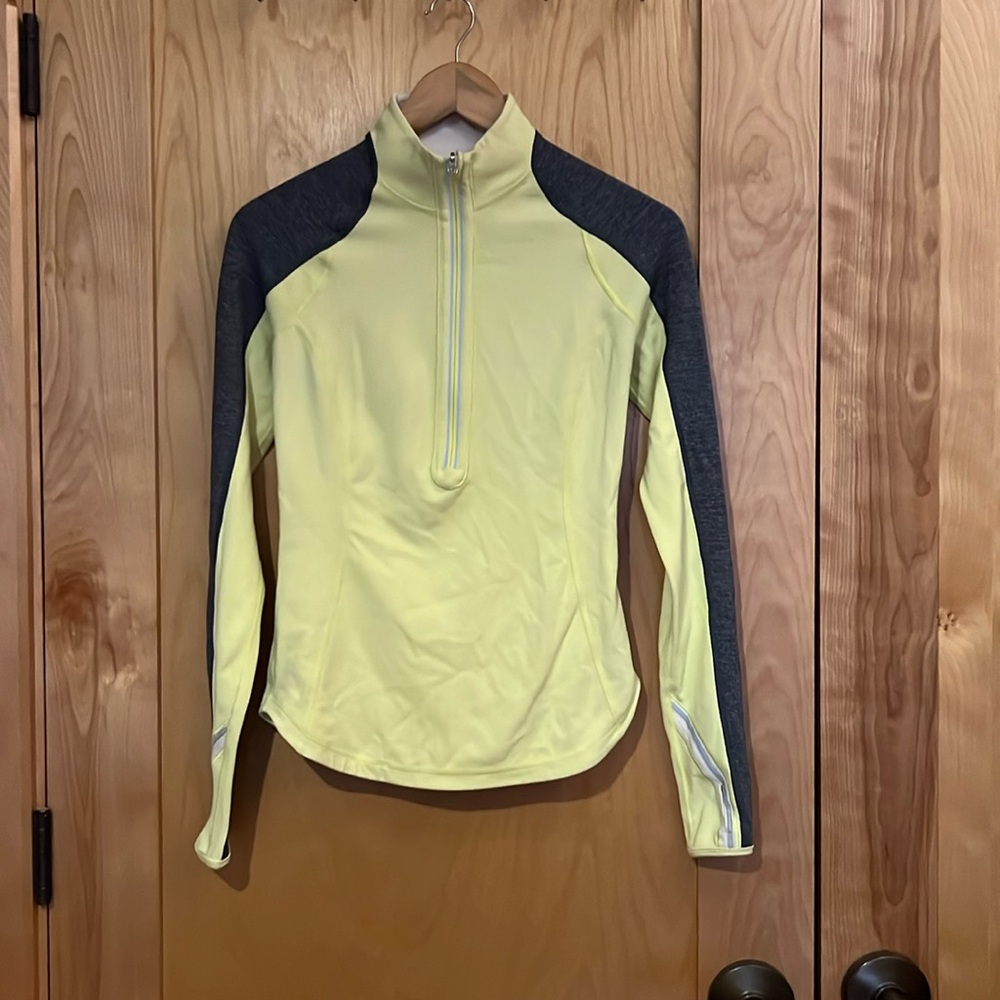 Lululemon Half-Zip Jacket Reflective Running Yoga Gray Yellow Sz S